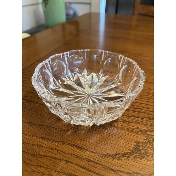 Beautiful Beyer Bleikristall 24% Lead Cut Crystal Round Clear Bowl 4.5” Elegant - Picture 6 of 6